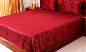 miakasa-bedding-set-maroon